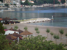 omis vesna beach apartment
